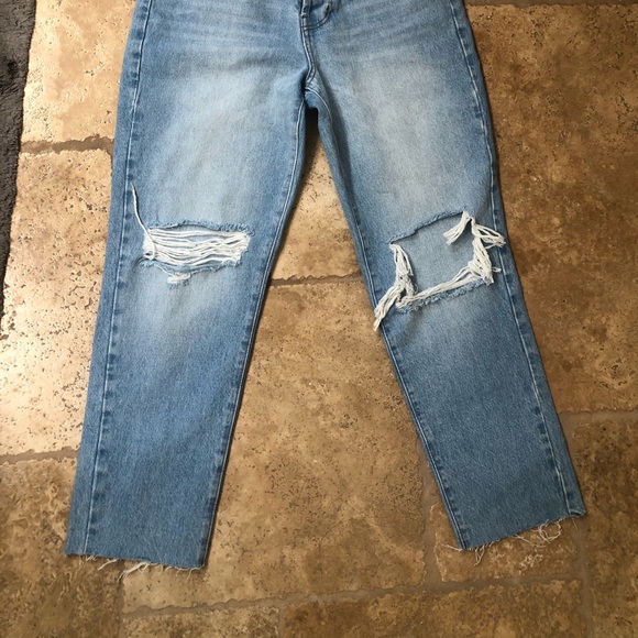 BDG High Rise Mom Jeans - Picture 5 of 5